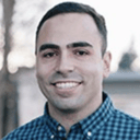 A headshot of recruiter Phil Fernandes.